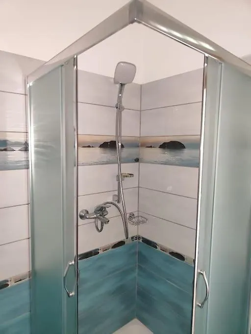 Cozy Apartment In Shengjin 0*,