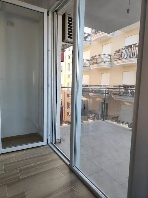 Cozy Apartment In Shengjin